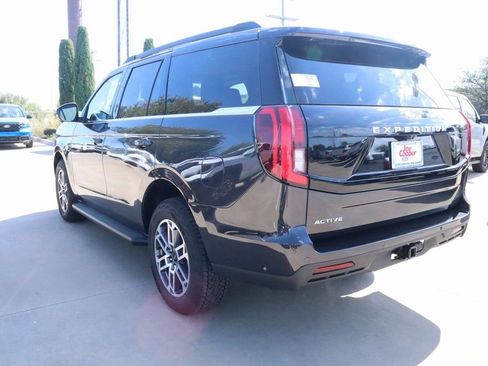 New 2025 Ford Expedition Active image 25