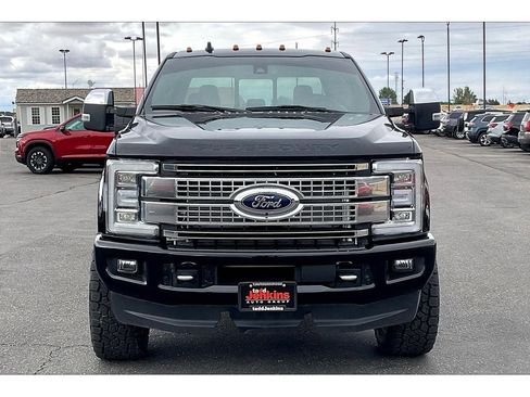 Used 2019 Ford F350 Platinum w/ Platinum Ultimate Package image 3