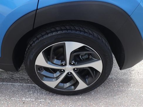 Used 2017 Hyundai Tucson Limited w/ Limited Ultimate Package 03 FWD image 25