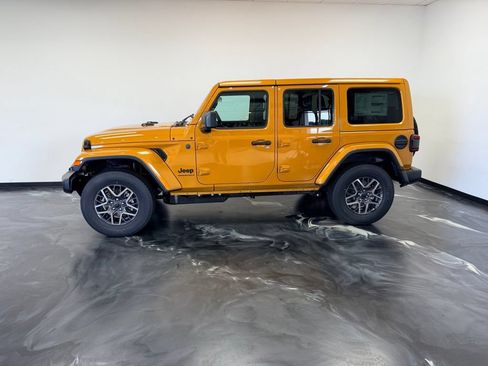 New 2026 Jeep Wrangler Unlimited Sahara AWD/4WD image 19