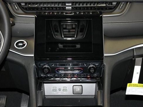 New 2026 Jeep Grand Cherokee Laredo X AWD/4WD image 14