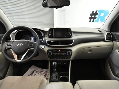 Used 2020 Hyundai Tucson Value w/ Cargo Package image 17