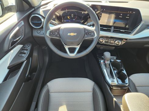 New 2026 Chevrolet Trax LT w/ Driver Confidence Package image 10