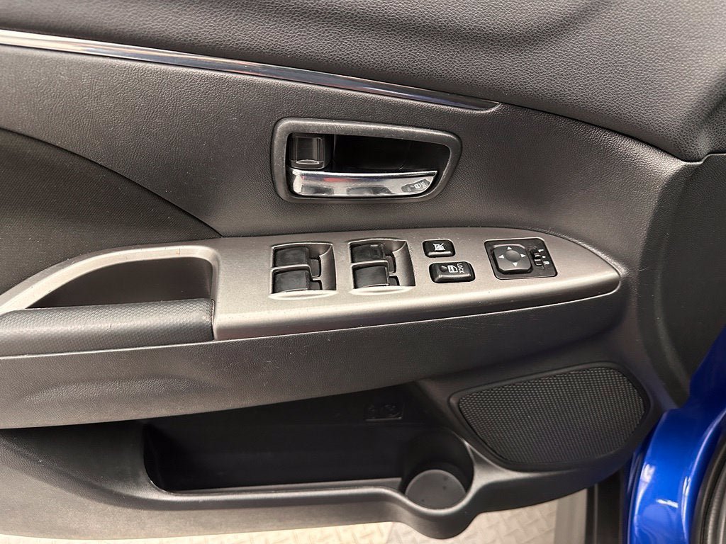 Used 2019 Mitsubishi Outlander Sport ES FWD image 13