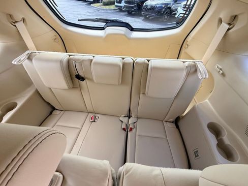 Used 2016 Toyota Highlander XLE image 22