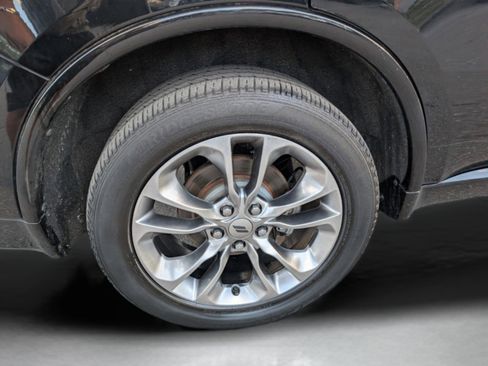 Used 2019 Dodge Durango GT image 25