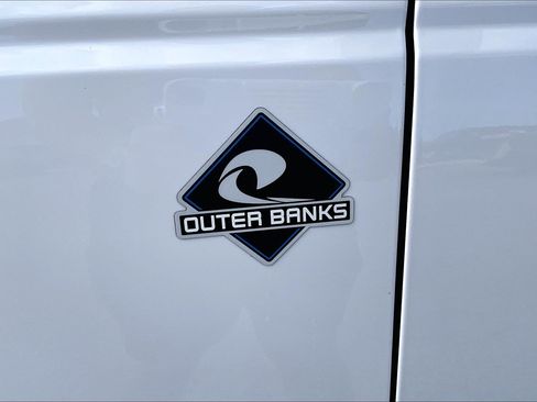 Used 2023 Ford Bronco Outer Banks AWD/4WD image 8