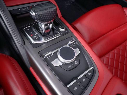 Used 2018 Audi R8 V10 image 30