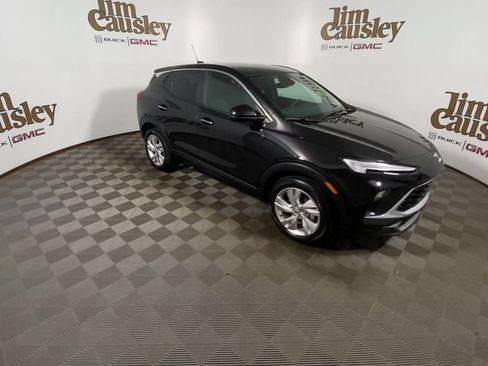 Certified 2024 Buick Encore GX Preferred w/ Comfort Package FWD image 2