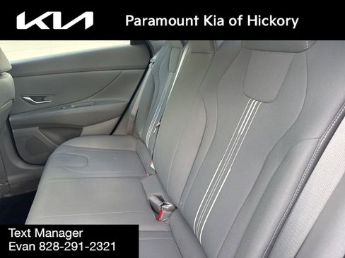 Used 2023 Hyundai Elantra SEL w/ Convenience Package FWD image 13