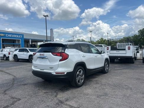 Used 2020 GMC Terrain SLT w/ Preferred Package FWD image 3