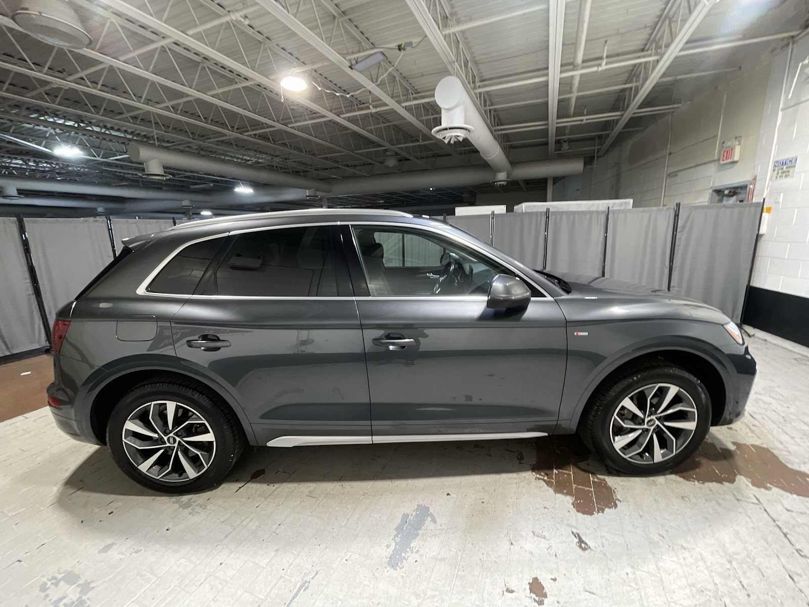 Used 2022 Audi Q5 2.0T Premium Plus w/ Premium Plus Package AWD/4WD image 27