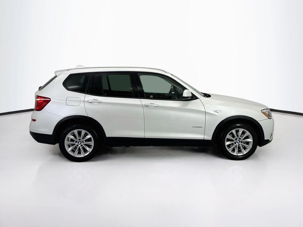 Used 2016 BMW X3 xDrive28i AWD/4WD image 4