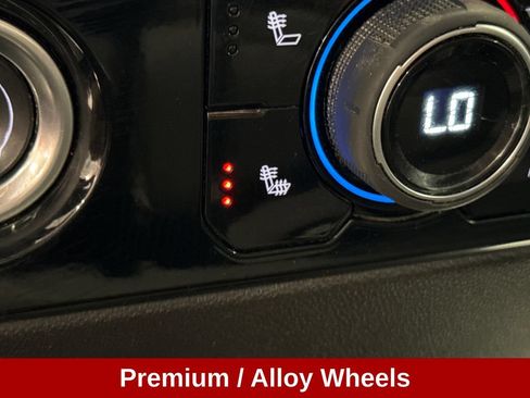 Used 2023 Chevrolet Silverado 1500 LT AWD/4WD image 18