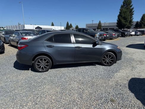 Used 2016 Toyota Corolla LE w/ Protection Package FWD image 4