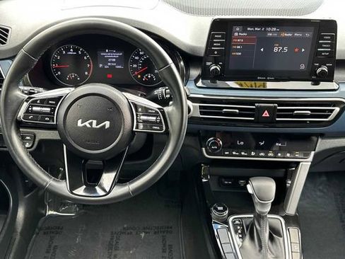 Used 2023 Kia Seltos S image 12