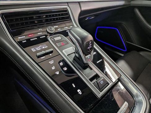 Used 2019 Porsche Panamera 4 AWD/4WD image 18