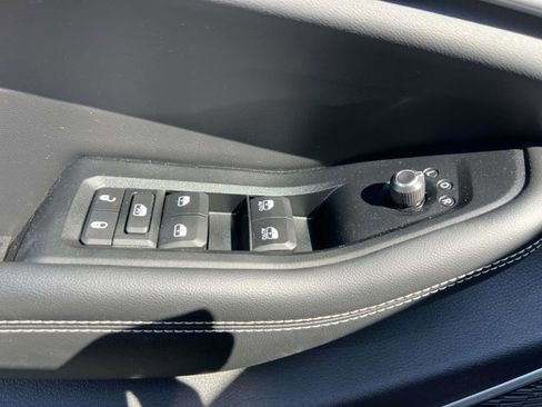 Certified 2023 Jeep Grand Cherokee 4WD 4xe w/ Luxury Tech Group II image 16