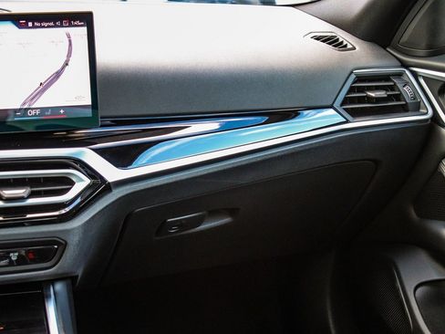 Used 2024 BMW i4 xDrive40i image 17