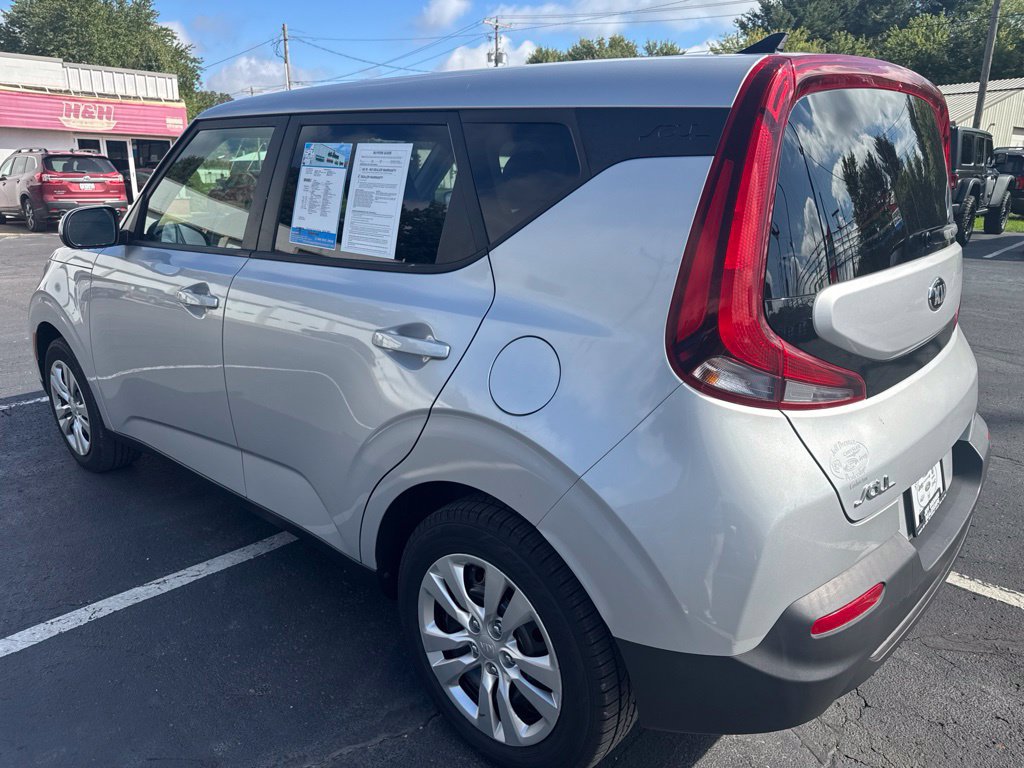 Used 2020 Kia Soul LX FWD image 6