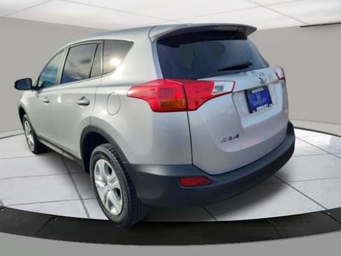 Used 2014 Toyota RAV4 LE image 3