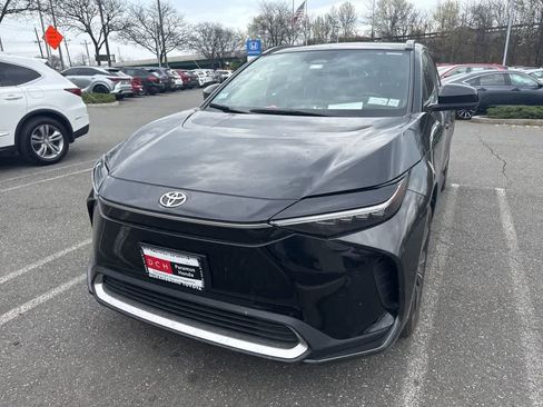 Used 2023 Toyota bZ4X Limited image 6