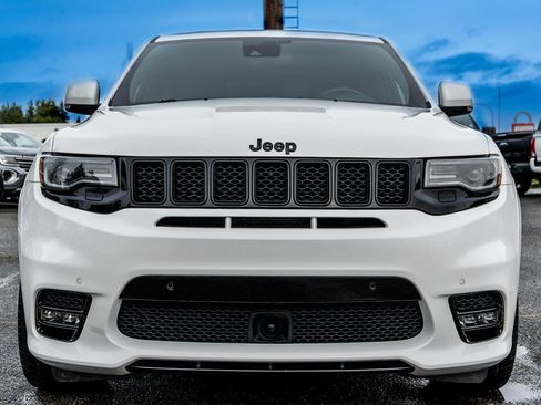 Used 2019 Jeep Grand Cherokee SRT image 5