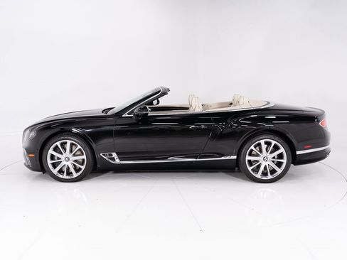 Used 2020 Bentley Continental GT image 2
