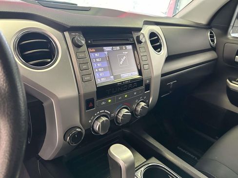 Certified 2019 Toyota Tundra SR5 w/ SR5 Upgrade Package AWD/4WD image 22