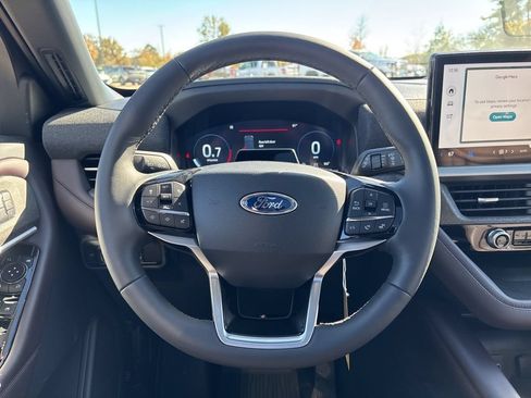 New 2026 Ford Explorer Platinum RWD image 21