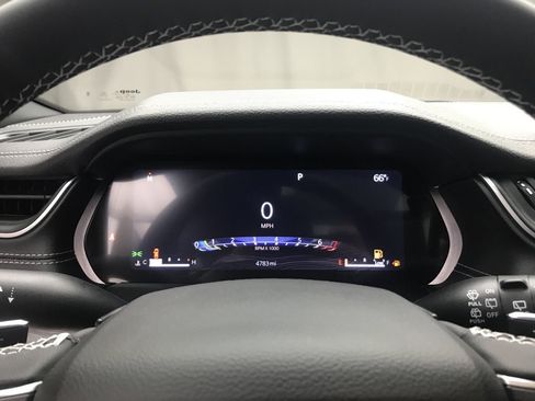 Used 2025 Jeep Grand Cherokee L Limited w/ Trailer Tow Package AWD/4WD image 8