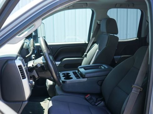 Used 2015 Chevrolet Silverado 2500 LT RWD image 13