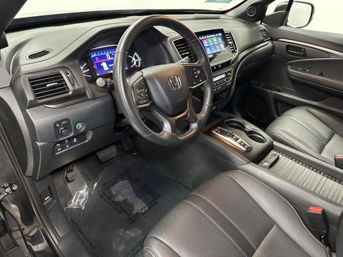 Certified 2023 Honda Passport TrailSport image 24
