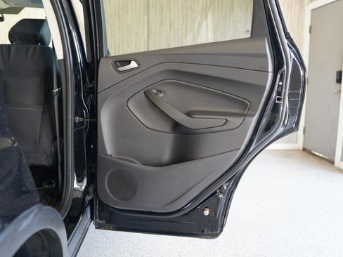 Used 2016 Ford Escape SE image 36