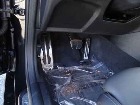 Used 2025 BMW M440i w/ Premium Package image 15