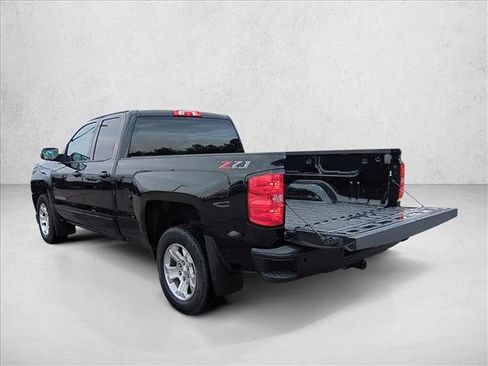 Used 2018 Chevrolet Silverado 1500 LT w/ All Star Edition image 7