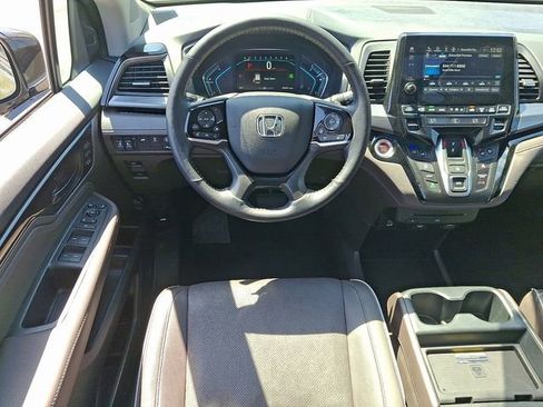 Used 2023 Honda Odyssey Elite image 12