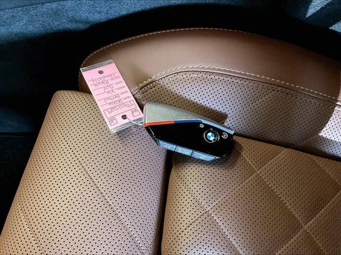 Used 2026 BMW X6 M60i image 14