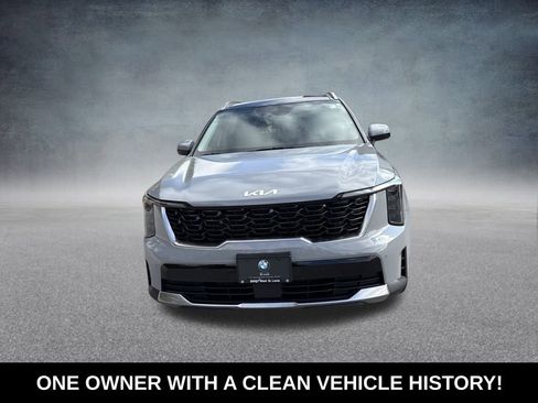 Used 2025 Kia Sorento S w/ Panoramic Sunroof Package image 10
