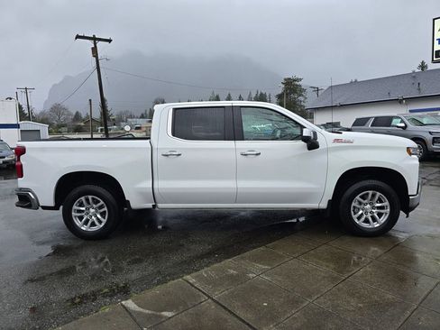 Used 2021 Chevrolet Silverado 1500 LTZ w/ Z71 Off-Road Package AWD/4WD image 4
