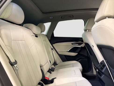 New 2025 Audi Q5 Premium Plus image 16