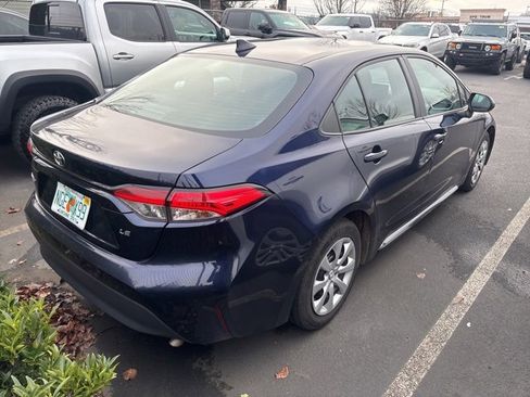 Used 2023 Toyota Corolla LE image 2