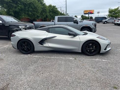 Used 2021 Chevrolet Corvette Stingray Premium Conv w/ Z51 Performance Package RWD image 6