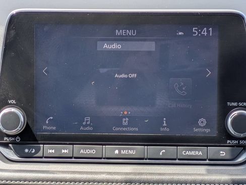 Certified 2025 Nissan Rogue SV FWD image 19