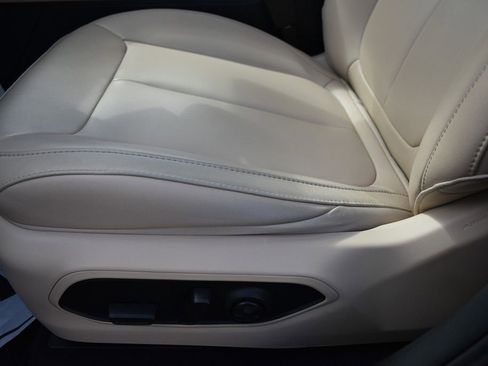 Used 2024 Jeep Grand Cherokee L Limited image 14