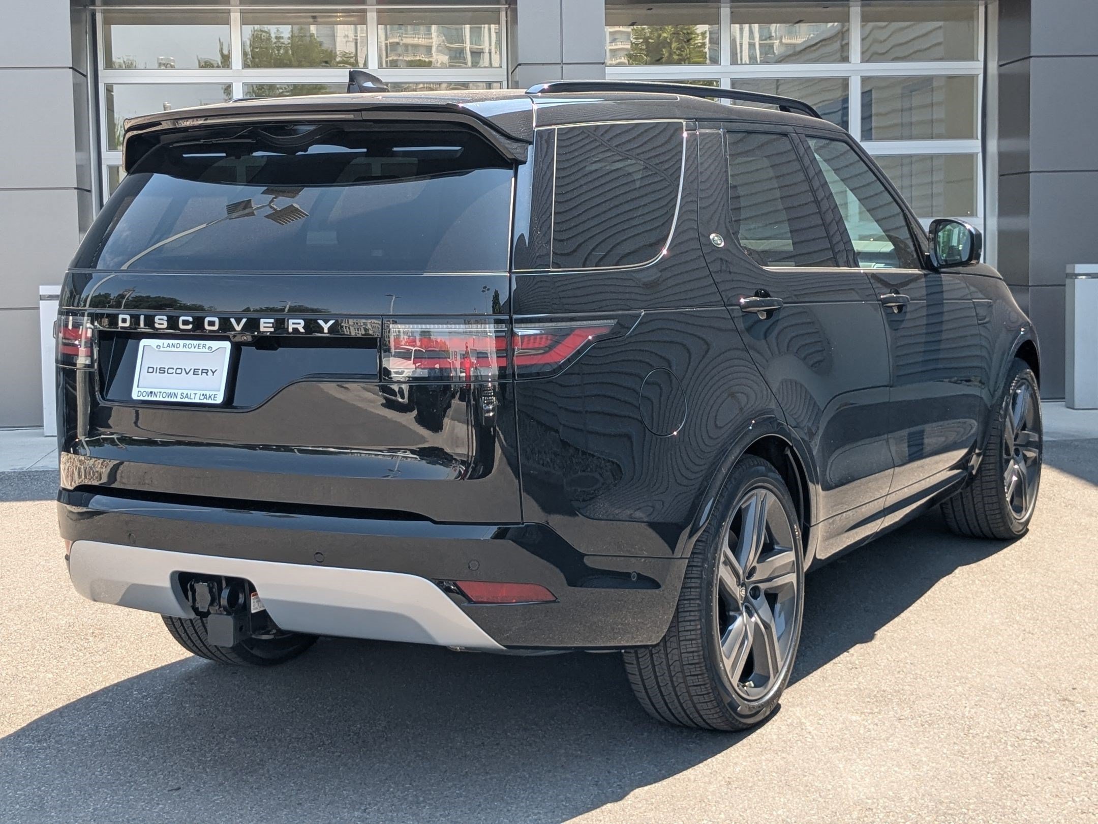 New 2026 Land Rover Discovery Limited Edition AWD/4WD image 5
