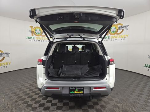 Used 2024 Nissan Pathfinder SL w/ SL Premium Package image 33