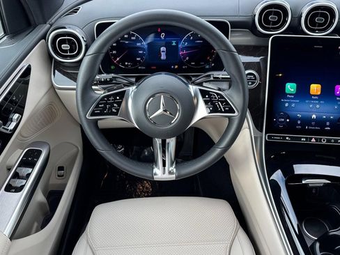 Certified 2025 Mercedes-Benz GLC 300 4MATIC image 29