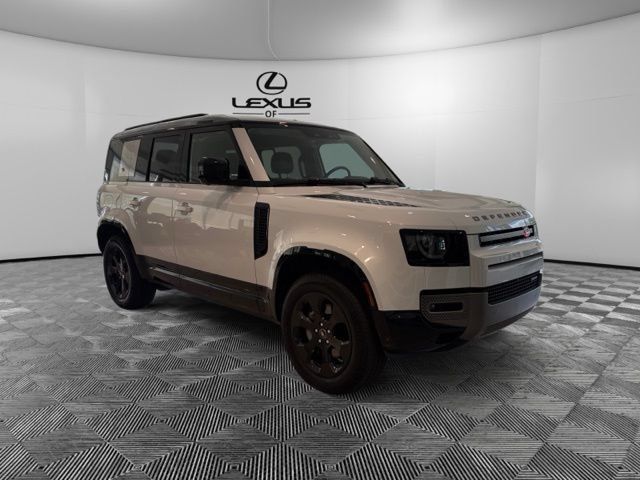 Used 2022 Land Rover Defender 110 X-Dynamic SE AWD/4WD image 2
