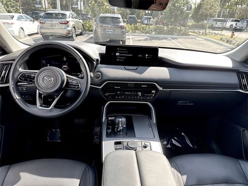 Used 2024 MAZDA CX-90 Plug-In Hybrid w/ Premium Pkg image 15